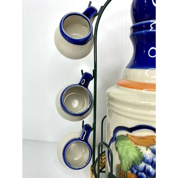 Grape Vine Decanter With 6 Cups and Display Basket FULL SET MINT CONDITION - Picture 2 of 9